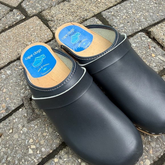 Shoes - Cape Clogs Black Leather Slip-On Clogs